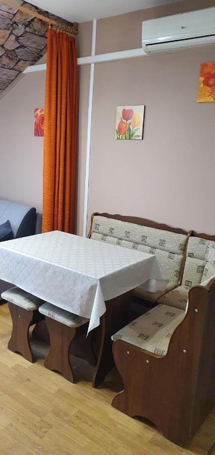 Vénusz Apartman Cserkeszőlő Zewnętrze zdjęcie