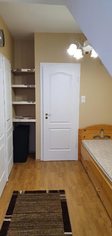 Vénusz Apartman Cserkeszőlő Zewnętrze zdjęcie