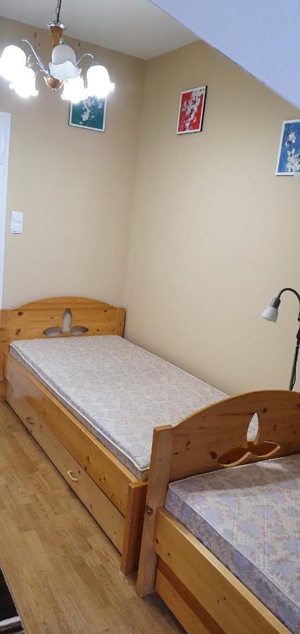 Vénusz Apartman Cserkeszőlő Zewnętrze zdjęcie