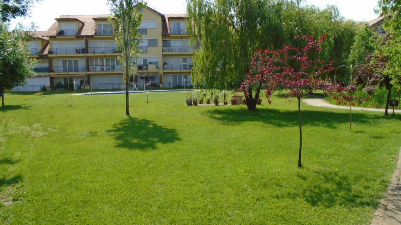Vénusz Apartman Cserkeszőlő Zewnętrze zdjęcie